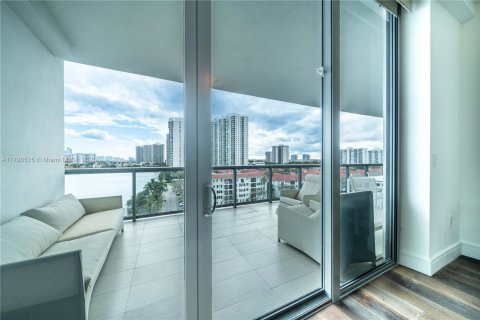 Copropriété à vendre à Aventura, Floride: 3 chambres, 243.78 m2 № 2063633 - photo 17