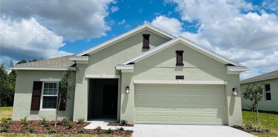 Villa ou maison à Clermont, Floride 4 chambres, 176.79 m2 № 2405203