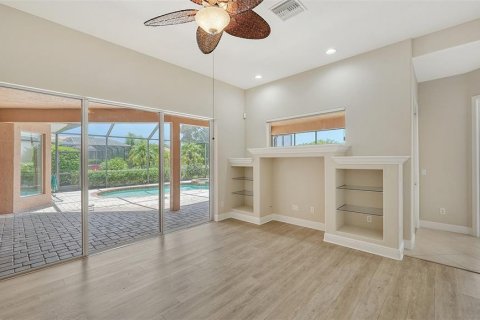 House in Sarasota, Florida 4 bedrooms, 388.05 sq.m. № 1513949 - photo 15