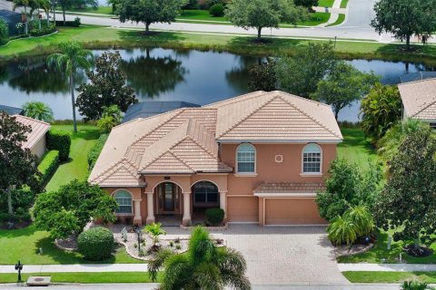 House in Sarasota, Florida 4 bedrooms, 388.05 sq.m. № 1513949 - photo 3