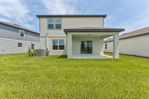 House in Wildwood, Florida 4 bedrooms, 204.66 sq.m. № 1689667 - photo 17