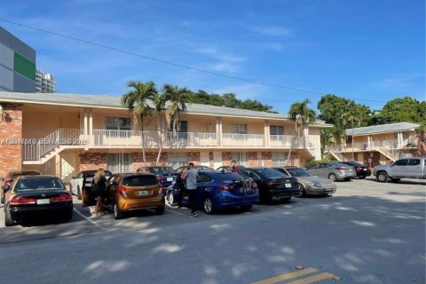 Copropriété à louer à Miami, Floride: 2 chambres, 70.05 m2 № 2281114 - photo 30