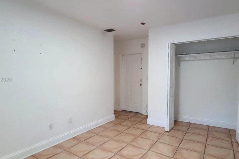 Copropriété à louer à Miami, Floride: 2 chambres, 70.05 m2 № 2281114 - photo 22