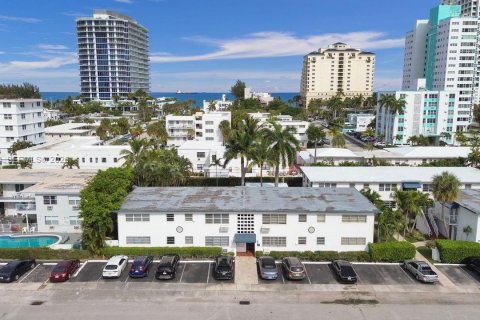 Condominio en alquiler en Fort Lauderdale, Florida, 1 dormitorio, 64.2 m2 № 2019406 - foto 23