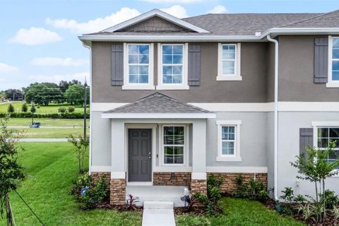 Adosado en venta en Apopka, Florida, 3 dormitorios, 168.71 m2 № 1905180 - foto 1