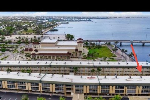 Copropriété à vendre à Punta Gorda, Floride: 2 chambres, 100.06 m2 № 1642663 - photo 2