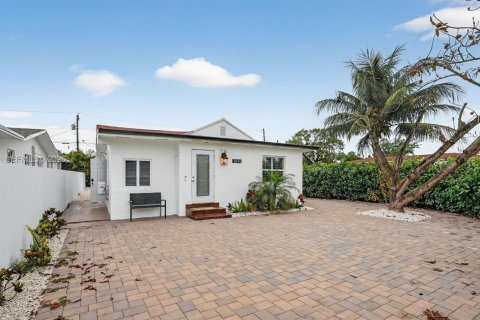 Купить виллу или дом в Майами, Флорида 3 спальни, 116.13м2, № 2047941 - фото 3