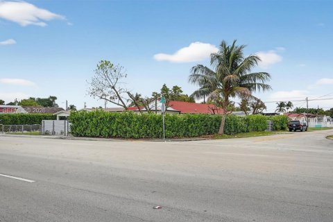 Купить виллу или дом в Майами, Флорида 3 спальни, 116.13м2, № 2047941 - фото 5