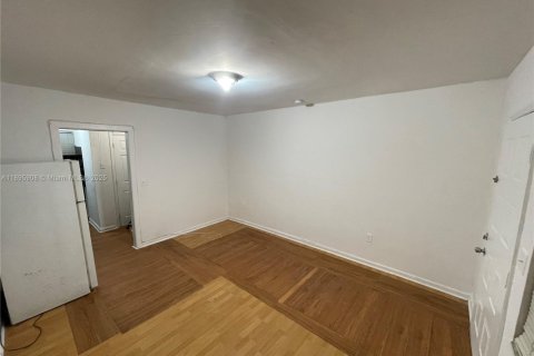 Снять в аренду коммерческую недвижимость в Майами, Флорида 74.32м2, № 1950265 - фото 6