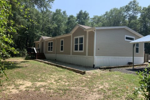 House in Crestview, Florida 3 bedrooms, 178.37 sq.m. № 590308 - photo 1