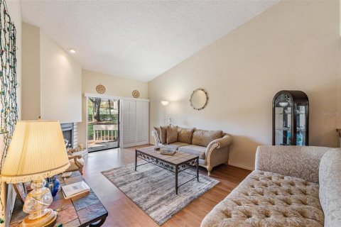 Casa en alquiler en Tarpon Springs, Florida, 2 dormitorios, 102.19 m2 № 1919293 - foto 7