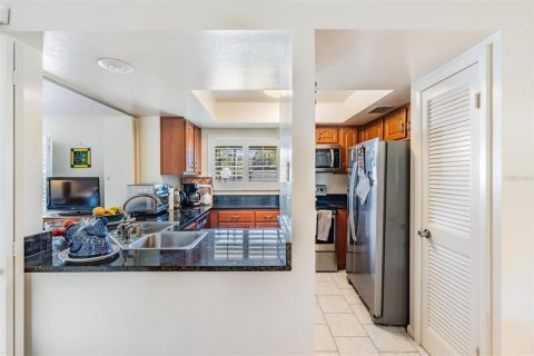 Casa en alquiler en Tarpon Springs, Florida, 2 dormitorios, 102.19 m2 № 1919293 - foto 11