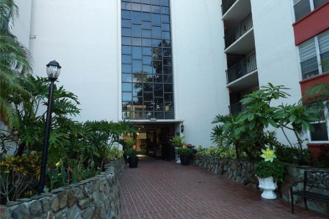 Condominio en venta en Clearwater, Florida, 2 dormitorios, 143.53 m2 № 2289722 - foto 4