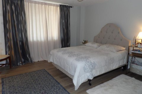 Condominio en venta en Clearwater, Florida, 2 dormitorios, 143.53 m2 № 2289722 - foto 17