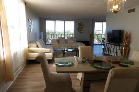 Condominio en venta en Clearwater, Florida, 2 dormitorios, 143.53 m2 № 2289722 - foto 11