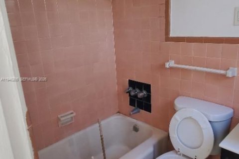 Appartement à louer à Miami Beach, Floride: 1 chambre, 60.39 m2 № 1997678 - photo 4