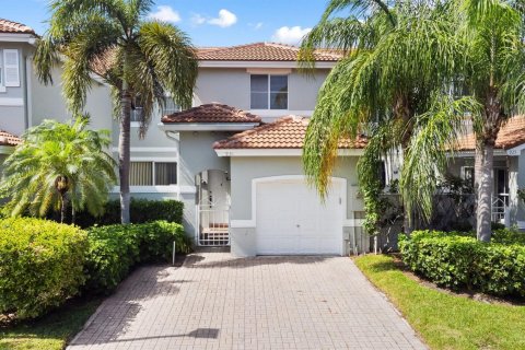 Townhouse in Hollywood, Florida 2 bedrooms, 135.27 sq.m. № 2174239