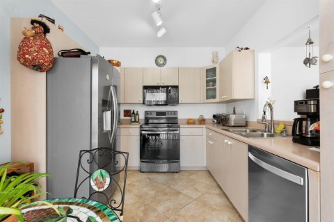 Купить таунхаус в Холливуд, Флорида 3 комнаты, 135.27м2, № 2174239 - фото 10