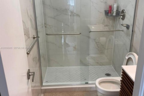 Copropriété à louer à Key Biscayne, Floride: 2 chambres, 124.02 m2 № 2168384 - photo 14