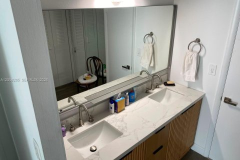 Copropriété à louer à Key Biscayne, Floride: 2 chambres, 124.02 m2 № 2168384 - photo 17