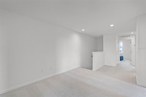 Townhouse in Winter Garden, Florida 3 bedrooms, 185.43 sq.m. № 1866729 - photo 18