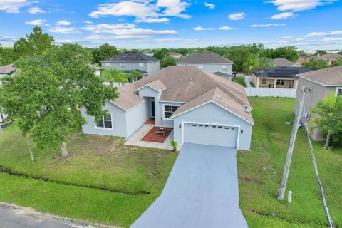 Casa en venta en Kissimmee, Florida, 5 dormitorios, 214.42 m2 № 1725422 - foto 7