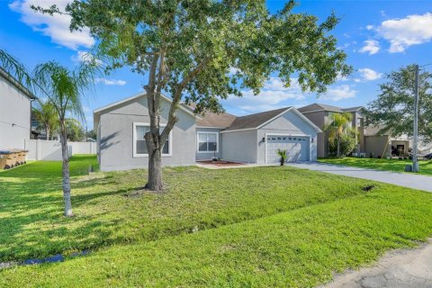 Casa en venta en Kissimmee, Florida, 5 dormitorios, 214.42 m2 № 1725422 - foto 6