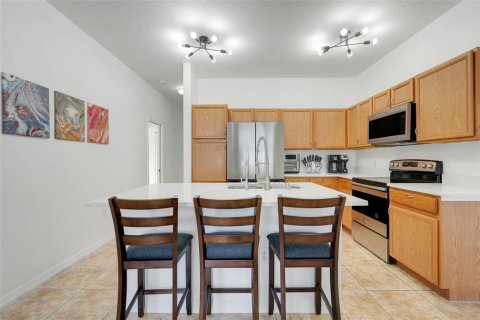 Casa en venta en Kissimmee, Florida, 5 dormitorios, 214.42 m2 № 1725422 - foto 15
