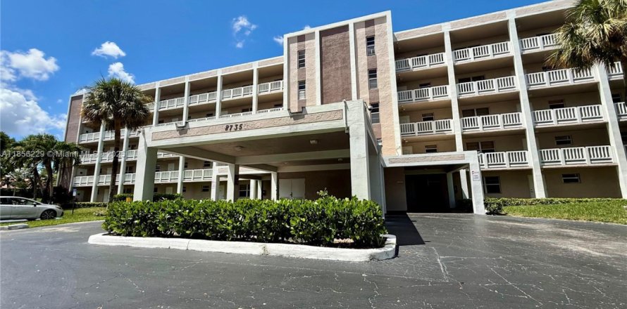Condominio en Coral Springs, Florida, 2 dormitorios № 1879026