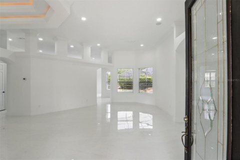 House in Orlando, Florida 5 bedrooms, 335.84 sq.m. № 1822840 - photo 5