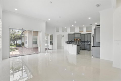 House in Orlando, Florida 5 bedrooms, 335.84 sq.m. № 1822840 - photo 16