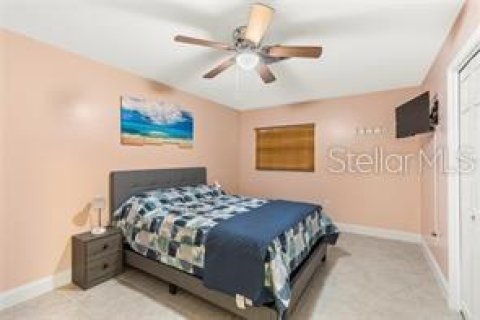 Casa en venta en Tampa, Florida, 4 dormitorios, 200.2 m2 № 2349881 - foto 15