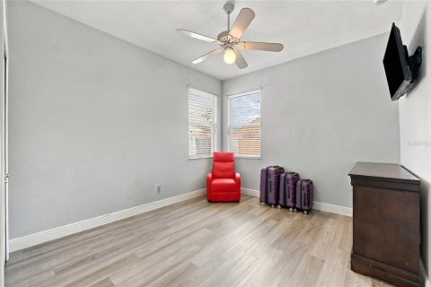 Villa ou maison à vendre à Orlando, Floride: 4 chambres, 218.23 m2 № 2415308 - photo 24