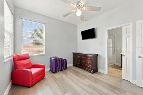 Villa ou maison à vendre à Orlando, Floride: 4 chambres, 218.23 m2 № 2415308 - photo 25
