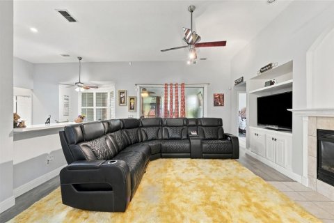 Villa ou maison à vendre à Orlando, Floride: 4 chambres, 218.23 m2 № 2415308 - photo 12