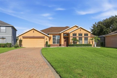 Villa ou maison à Orlando, Floride 4 chambres, 218.23 m2 № 2415308
