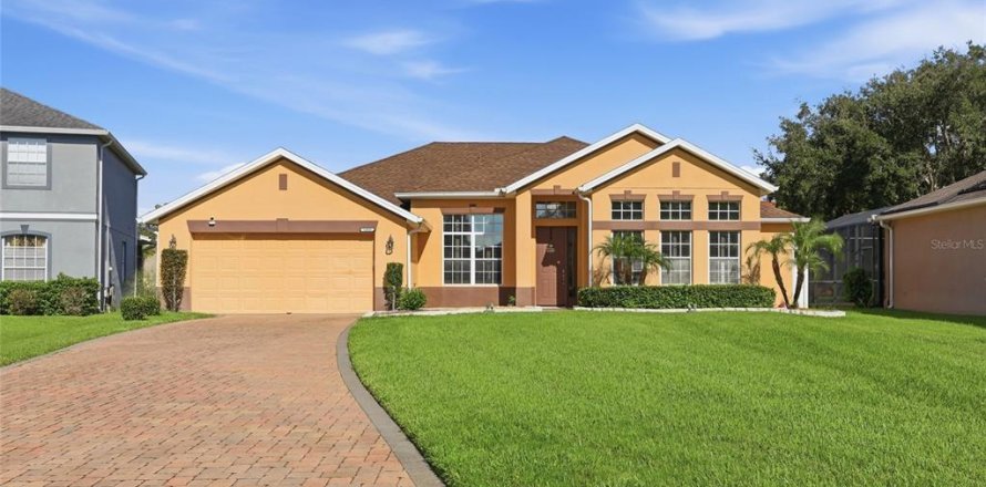 Villa ou maison à Orlando, Floride 4 chambres, 218.23 m2 № 2415308