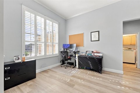 Villa ou maison à vendre à Orlando, Floride: 4 chambres, 218.23 m2 № 2415308 - photo 10