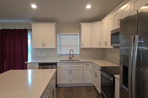 Casa en alquiler en Ocala, Florida, 3 dormitorios, 127.09 m2 № 2287478 - foto 9