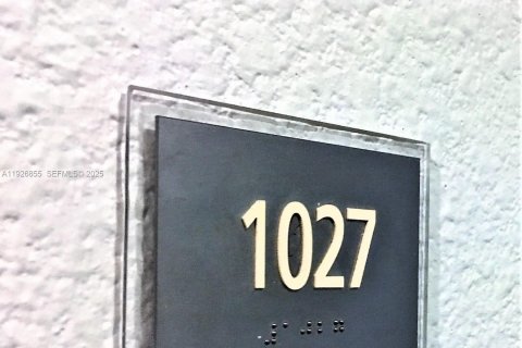 Купить кондоминиум в Майами-Бич, Флорида 1 спальня, 79.15м2, № 1985788 - фото 3