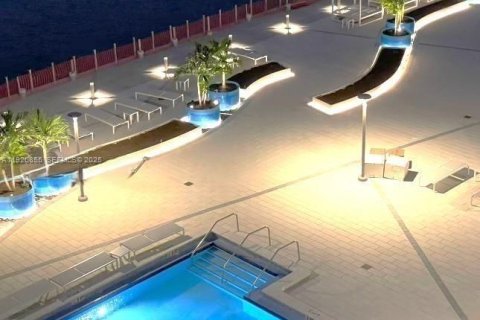 Купить кондоминиум в Майами-Бич, Флорида 1 спальня, 79.15м2, № 1985788 - фото 30