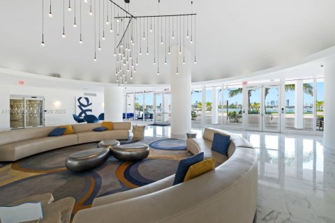 Купить кондоминиум в Майами-Бич, Флорида 1 спальня, 79.15м2, № 1985788 - фото 16