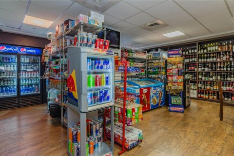 Купить кондоминиум в Майами-Бич, Флорида 1 спальня, 79.15м2, № 1985788 - фото 19