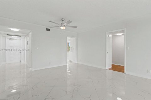Copropriété à vendre à Pompano Beach, Floride: 3 chambres, 144.93 m2 № 2046794 - photo 22