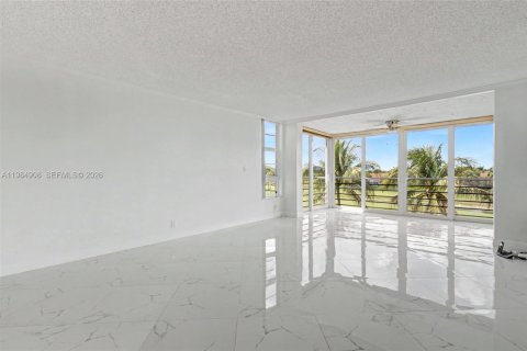 Copropriété à vendre à Pompano Beach, Floride: 3 chambres, 144.93 m2 № 2046794 - photo 5