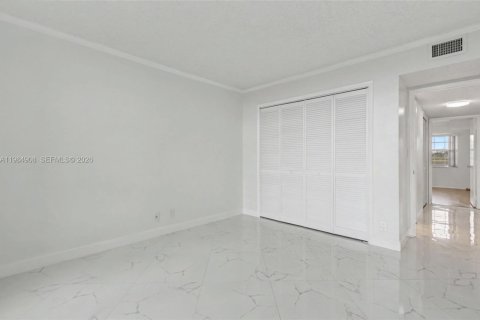 Copropriété à vendre à Pompano Beach, Floride: 3 chambres, 144.93 m2 № 2046794 - photo 18