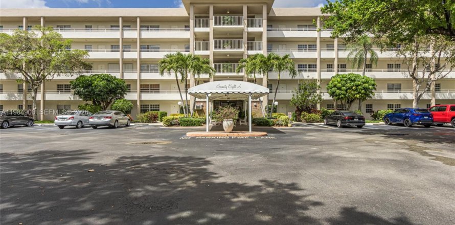 Condo à Pompano Beach, Floride, 3 chambres  № 2046794