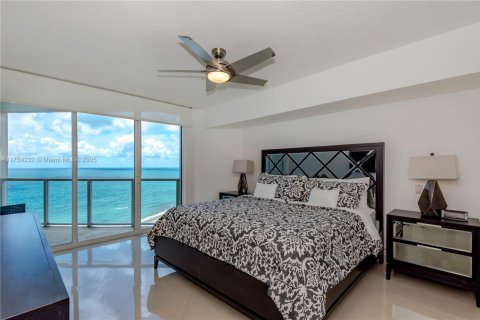 Copropriété à vendre à Sunny Isles Beach, Floride: 2 chambres, 117.61 m2 № 1868496 - photo 14