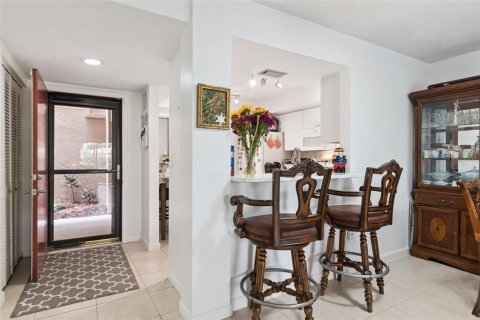 Condo in Altamonte Springs, Florida, 3 bedrooms  № 2195363 - photo 3
