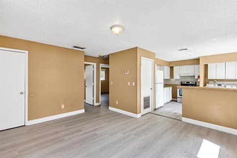 Appartement à louer à Ocala, Floride: 2 chambres, 73.86 m2 № 2430355 - photo 6